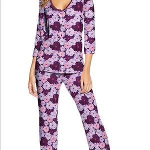 Floral purple pajamas set